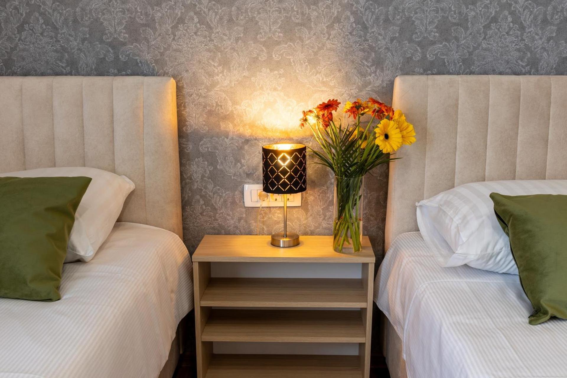 Hotel Dolenjc Ново-Место Экстерьер фото
