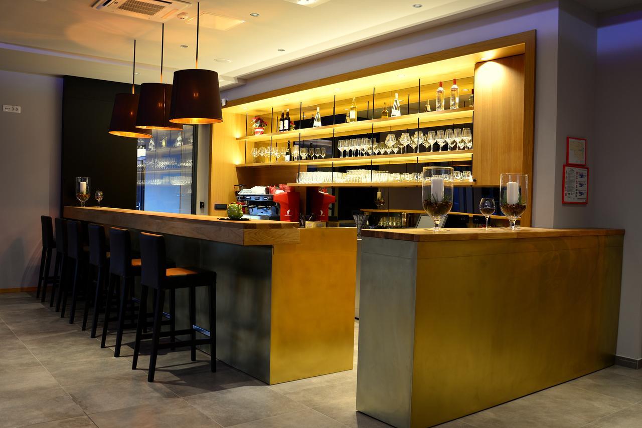 Hotel Dolenjc Ново-Место Экстерьер фото